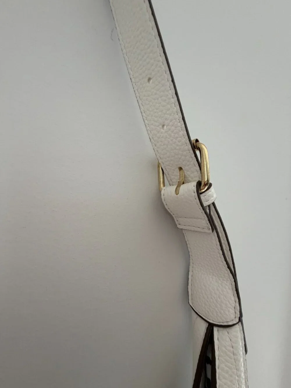 NWT Nanette Lepore White Pebbled Vegan Leather Half Moon Bag